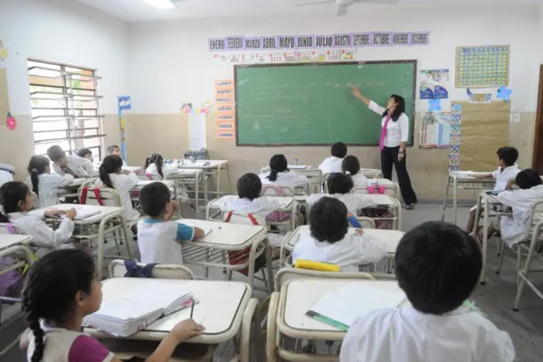 Educar cuesta caro: los desafíos que enfrentan los docentes tucumanos