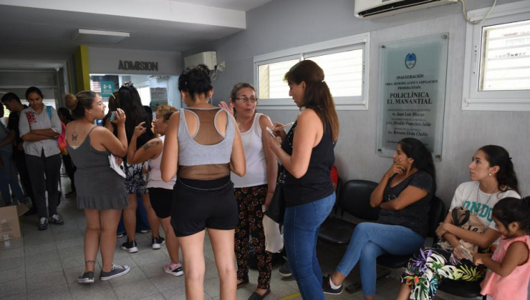 Dengue en Tucumán: Las guardias están llenas, pero no desbordadas