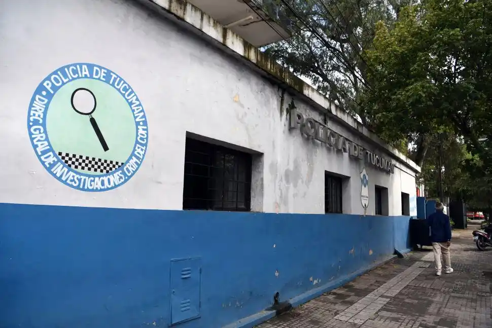 EL LUGAR. Los cuatro futbolistas están alojados en un calabozo de la ex Brigada de Investigaciones.