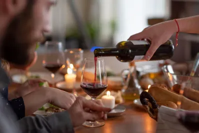 Se aprobó la producción de vino sin alcohol y empezó la polémica