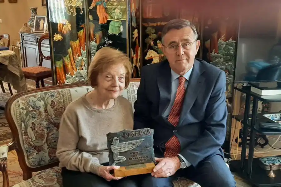 El reconocimiento de la asociación española Preserva a Isabel Perón.