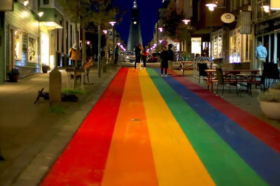 Rainbow street, Reikiavik, capital de Islandia.
