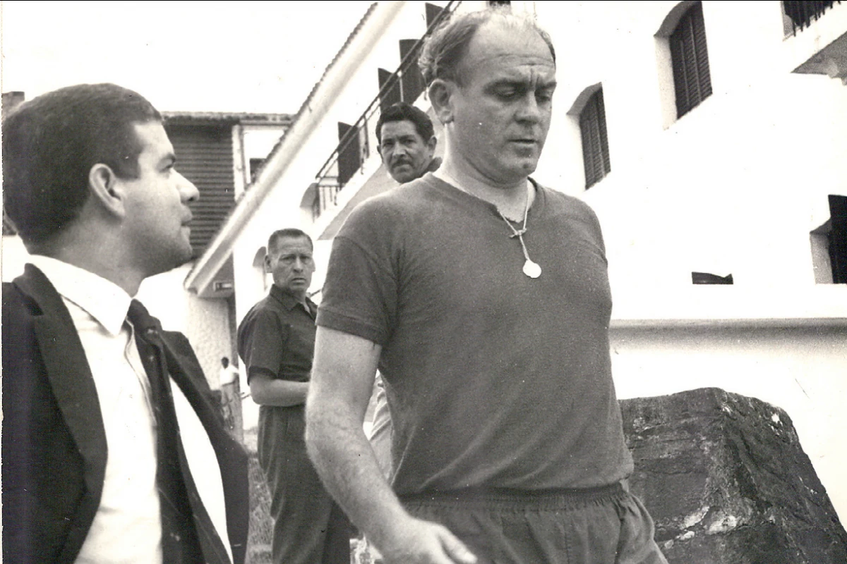 BOCA JUNIORS EN SAN JAVIER. Entrevista que realiza un periodista de LA GACETA a Di Stéfano en una de sus visitas a Tucumán. Año 1981 Boca jugó contra Atlético.
