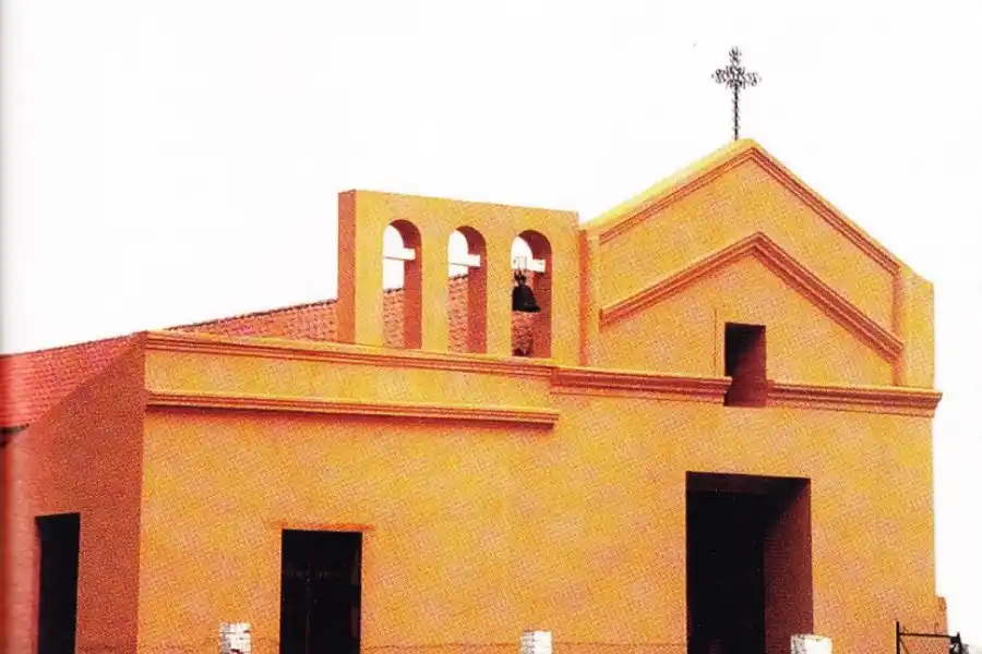 EN LA VILLA VIEJA. La Iglesia histórica de Trancas fue testigo de la temprana muerte del ex mandatario tucumano.