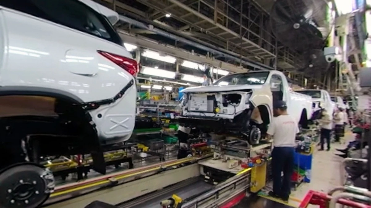 Ante la crisis, Toyota busca reducir 400 puestos de trabajo y lanzaría un plan de retiros voluntarios