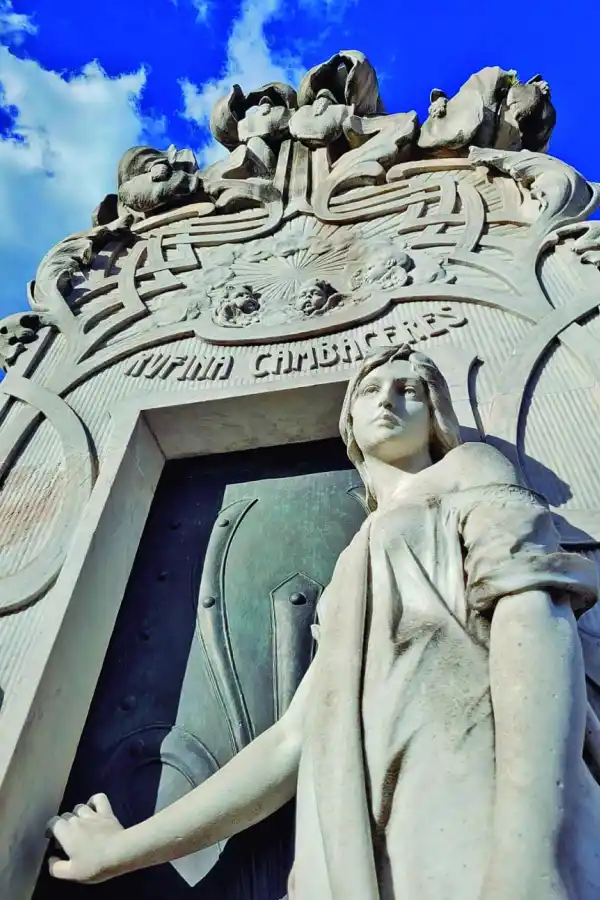 TRAGEDIA. La joven Rufina Cambaceres fue sepultada viva.