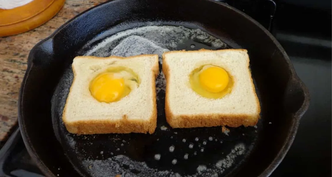 Desayuno saludable: cómo hacer tostadas de huevo en sólo cinco minutos