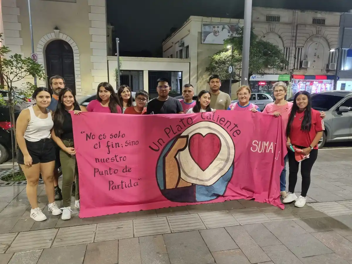 Voluntarios de Un Plato Caliente