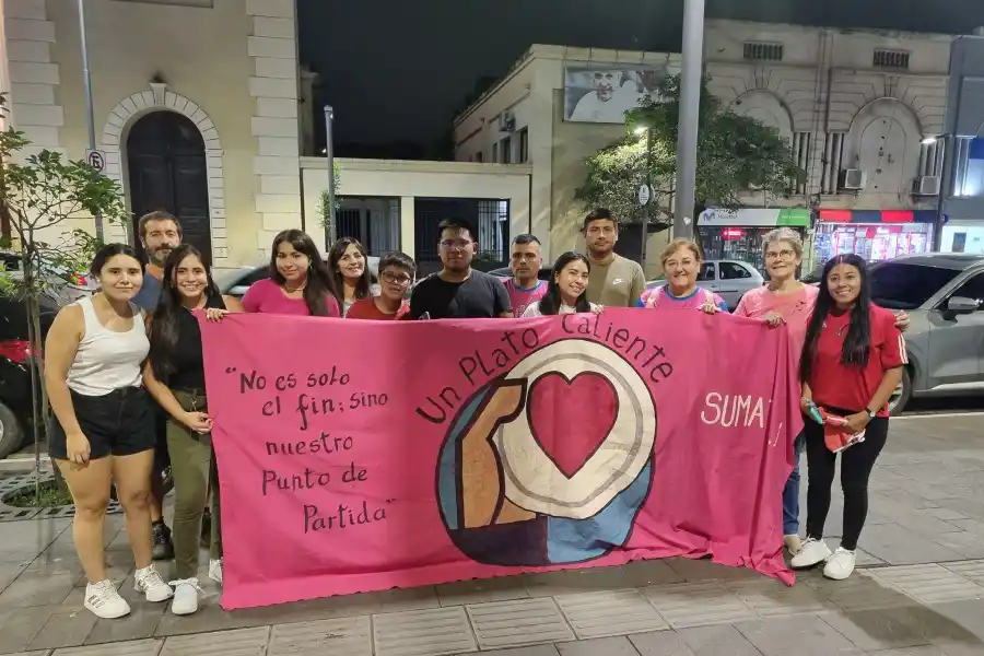 Voluntarios de Un Plato Caliente