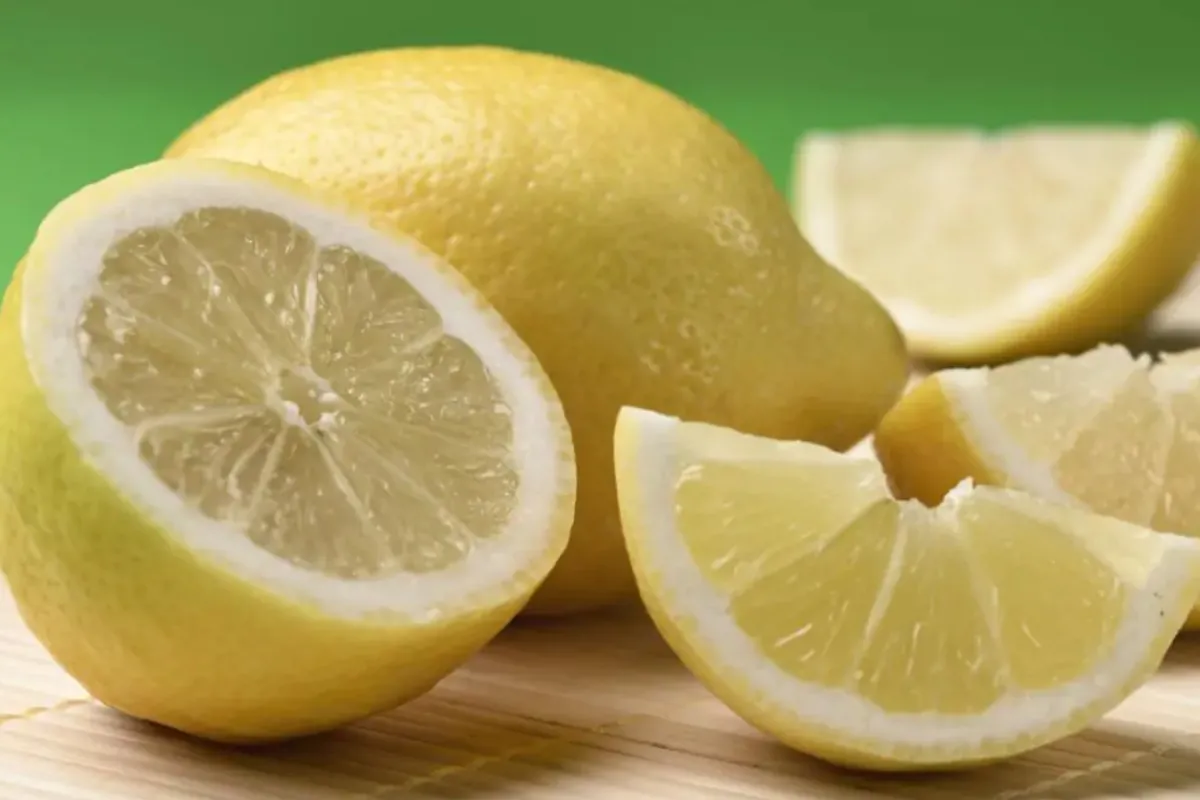 Truco para usar el limón como desinfectante, desengrasante y blanqueador