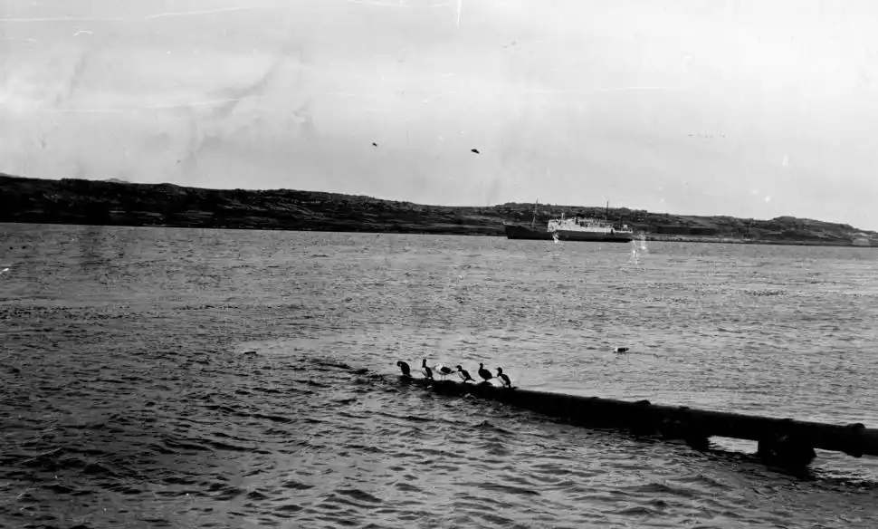 LA DESOLACIÓN DE 1982. El paisaje del mar infinito en tiempos de la Guerra.
