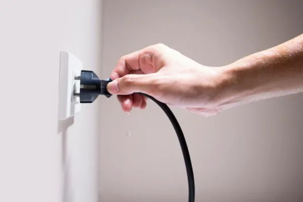 Estos son los electrodomésticos que debes desenchufar para reducir tu factura de luz