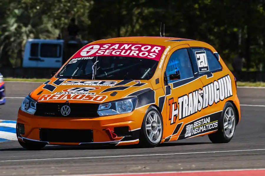 Maximiliano Bestani.