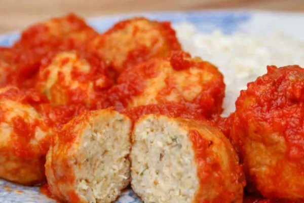 Albóndigas de pollo y avena: la receta saludable, económica y súper rendidora