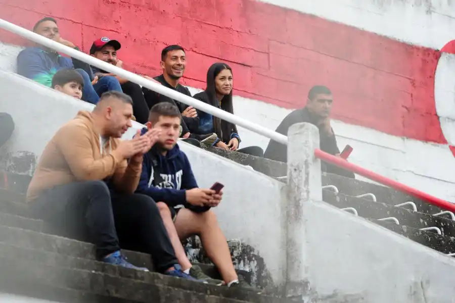 ESPECTADOR DE LUJO. Guillermo 