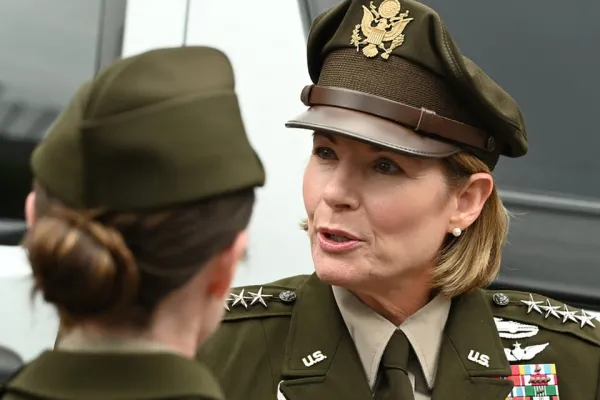 Llegó a la Argentina la jefa del Comando Sur de Estados Unidos: la razón de su visita