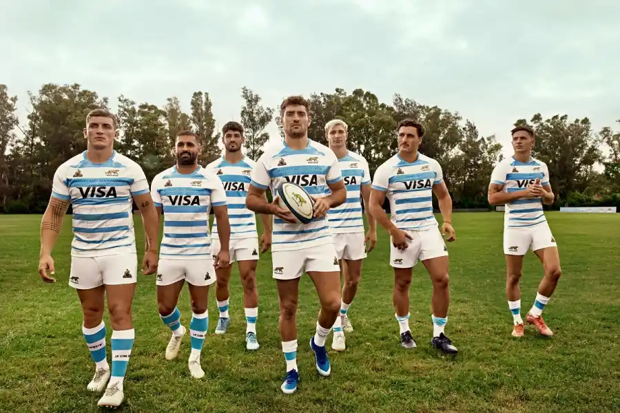 LOS PRIMEROS. Los Pumas 7's estrenarán la camiseta este fin de semana en el Seven de Hong Kong.