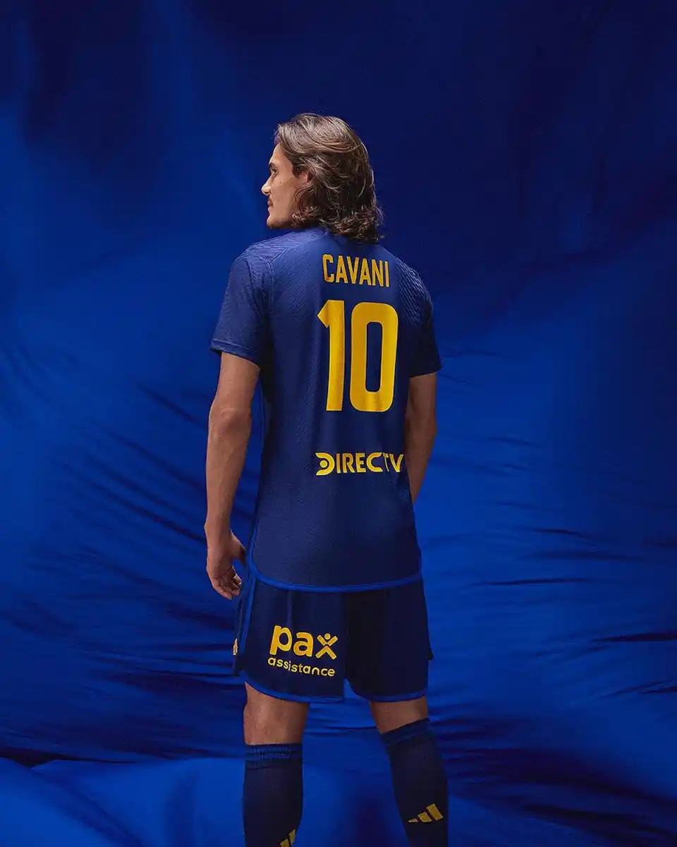 MODELO. Así se verá el dorsal de la tercera camiseta diseñada por Adidas.