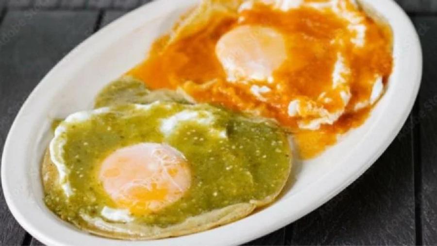 Huevos divorciados, una clásica receta mexicana.