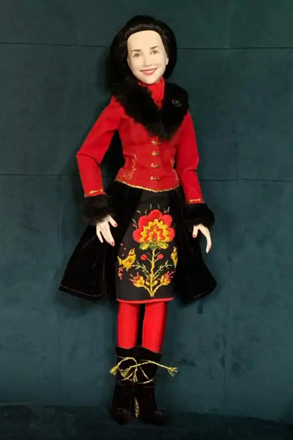 La fanática creó distintas muñecas inspiradas en Natalia Oreiro. (Foto: Instagram/@muneca.con.alma.rusa)