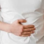 El cáncer de colon y su síntoma más inesperado: cómo detectarlo a tiempo