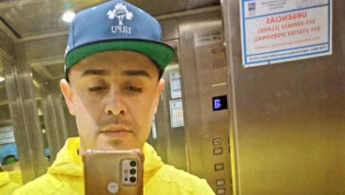LA PRUEBA. Abel Lobo fue detenido en Córdoba después de compartir una foto dentro de un ascensor mientras se encontraba prófugo.