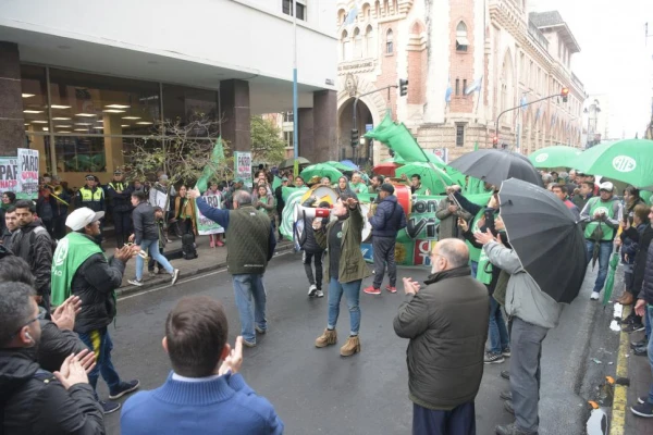 Paro de ATE: protestan hoy contra los despidos en Tucumán