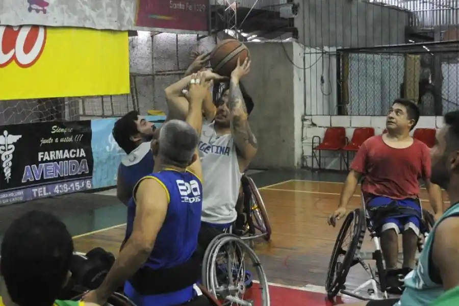 Sufrió un accidente que le hizo perder una pierna, se sobrepuso a la adversidad y llegó a la Selección argentina