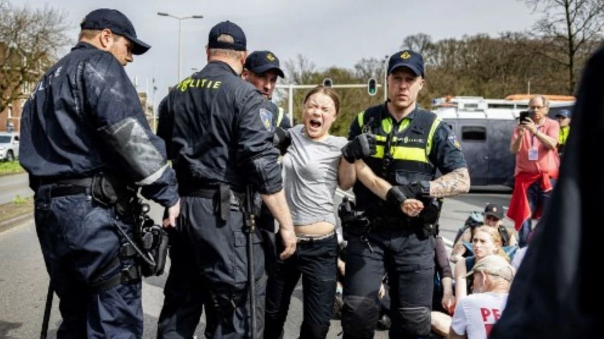 Detuvieron a Greta Thunberg en Países Bajos. AFP