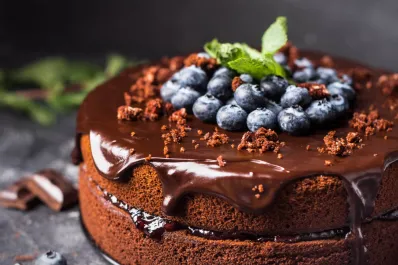 Torta de chocolate sin harinas ni manteca: la receta más saludable en dos pasos