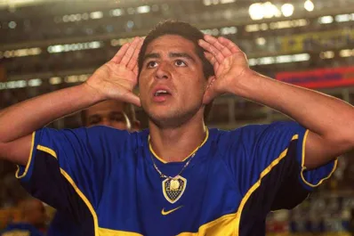A 23 años del “Topo Gigio” de Juan Román Riquelme: ¿Cómo nació el icónico festejo?