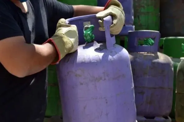 Programa Hogar: a cuánto aumentaría el subsidio para comprar una garrafa