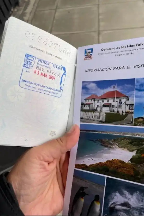 DOCUMENTACIÓN. Del castellano al inglés a bordo del vuelo de línea.