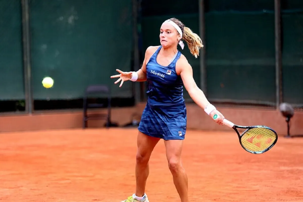 BUEN RENDIMIENTO. Capurro, en singles, derrotó a Francesca Maguiña Bunikowska, por 6-2 y 6-1. Foto tomada de Instagram.
