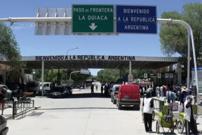 Los argentinos cruzan la frontera en busca de mejores precios en Bolivia: ¿cuánto cuestan las zapatillas, bicicletas y aire acondicionados?