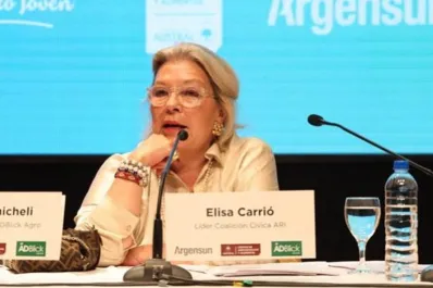 Carrió, contra el Gobierno: “Estamos frente al mayor ataque a la clase media de la historia”