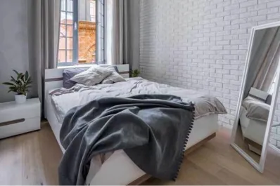 ¿Por qué es malo dormir con los pies hacia la puerta?