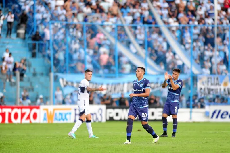 Con Sava, Atlético Tucumán mejoró en ataque, pero concede mucho en defensa