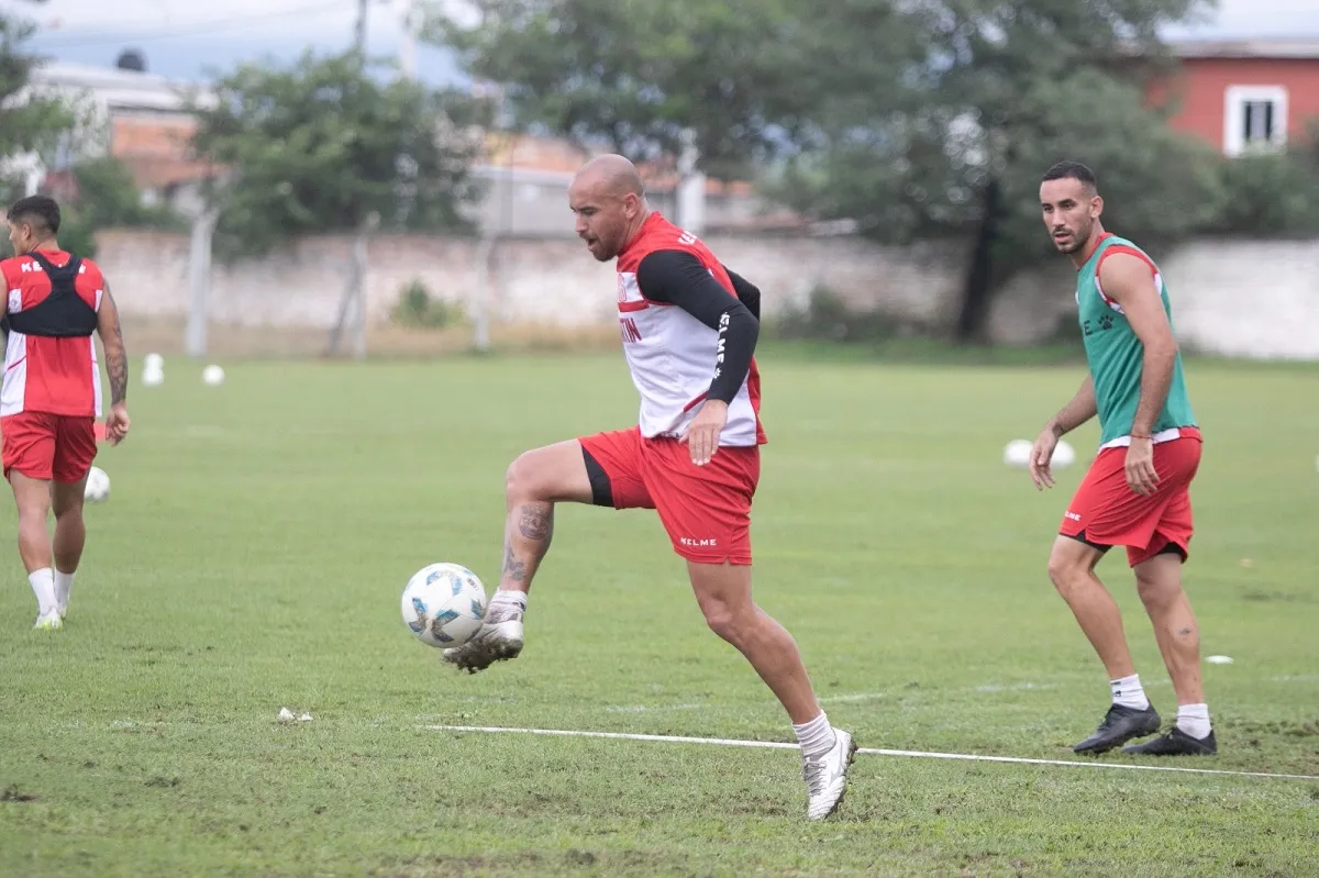 GRAN APORTE. Junior Arias es el goleador de San Martín en lo que va del torneo, con cuatro tantos en nueve disputados. Foto Casm.