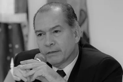 Presentan libros de Jorge A. Amaya en la Facultad de Derecho