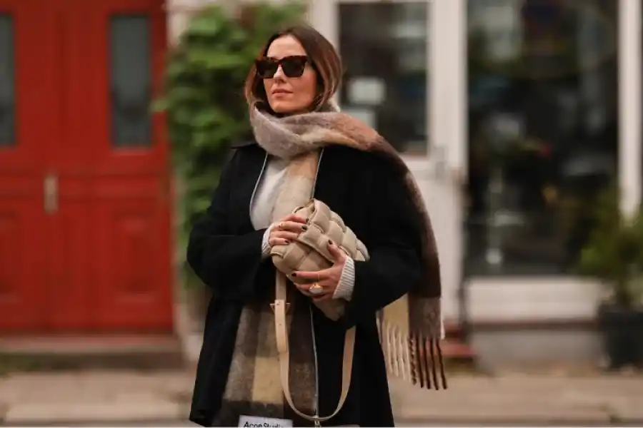 Las bufandas de lana serán clave para la temporada Otoño - Invierno 2024