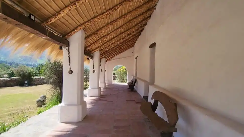 LUGAR DE DESCANSO. La galería de la propiedad eran espacios muy aprovechados por sus habitantes.