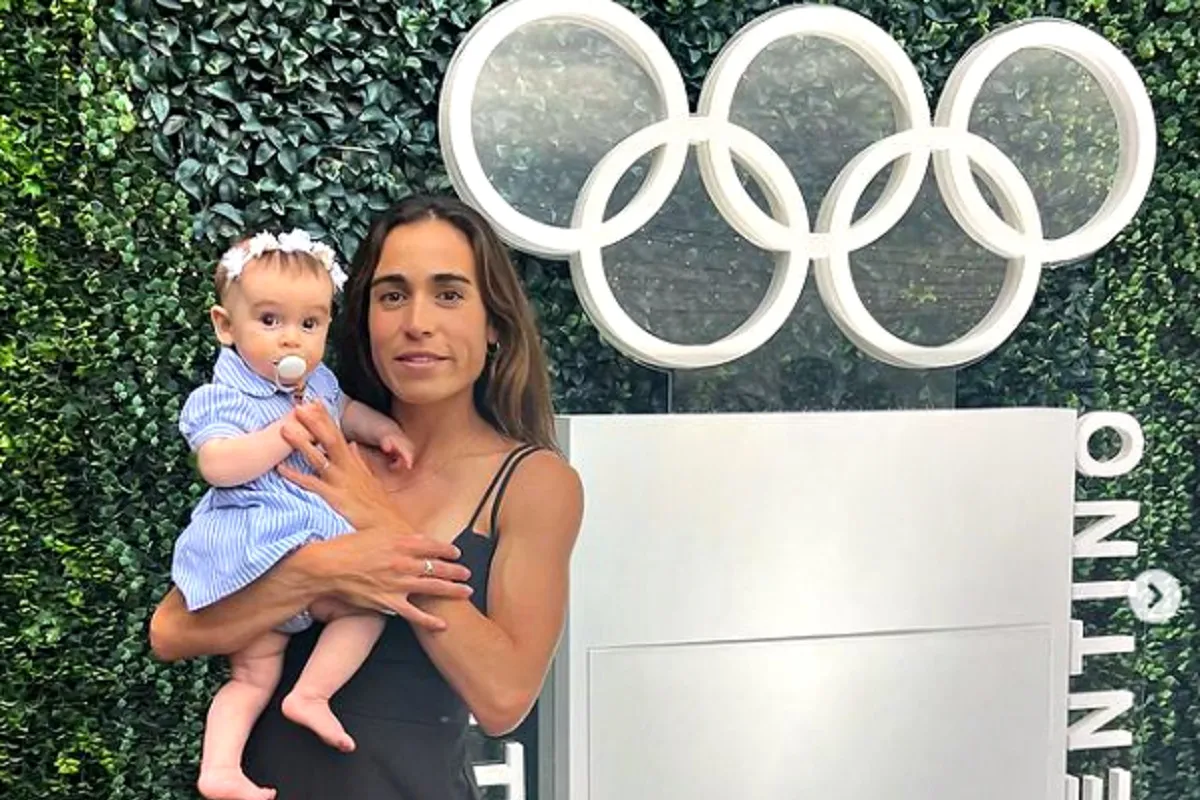 UNA MAMÁ ORGULLOSA. Belén Casetta busca la clasificación a los Juegos Olímpicos entrenándose acompañada de la pequeña Lina. 