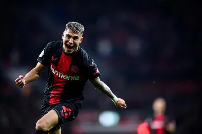 Nuevo título para Exequiel Palacios: Bayer Leverkusen goleó y conquistó la Bundesliga