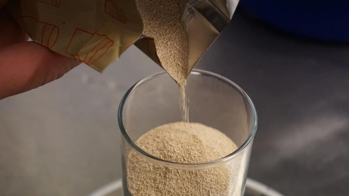 La levadura de cerveza puede consumirse de dos maneras.