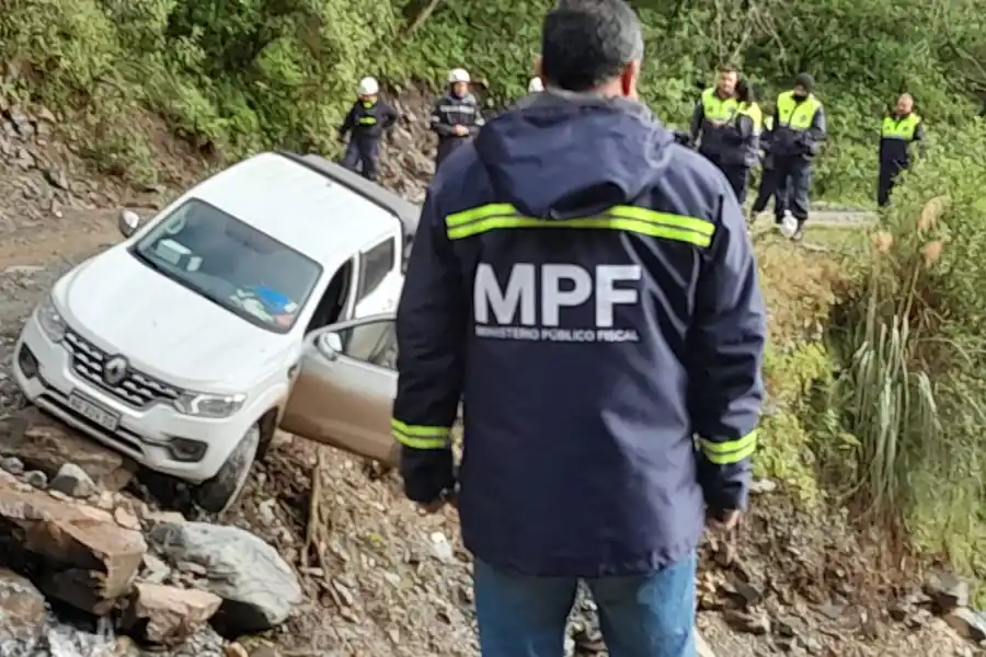 Accidente en San Pedro de Colalao: una mujer perdió la vida y un hombre, en grave estado