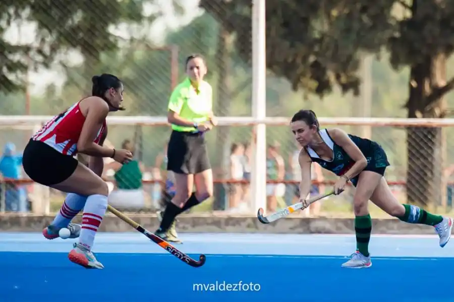 En Salta, Santiago del Estero y Catamarca las damas tucumanas quieren ponerse las coronas