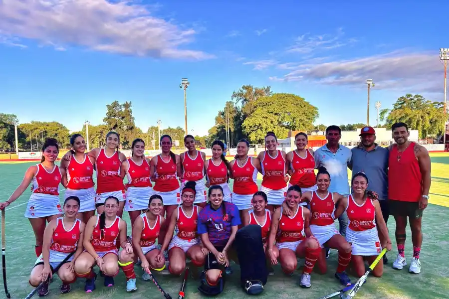 En Salta, Santiago del Estero y Catamarca las damas tucumanas quieren ponerse las coronas