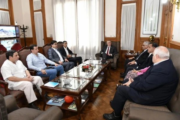 Qué dice la encuesta que mira con atención Jaldo e inquieta a sus funcionarios