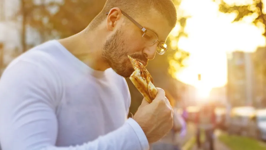 Pizza casera, nutritiva y proteica: ayuda a ganar músculo y no engorda
